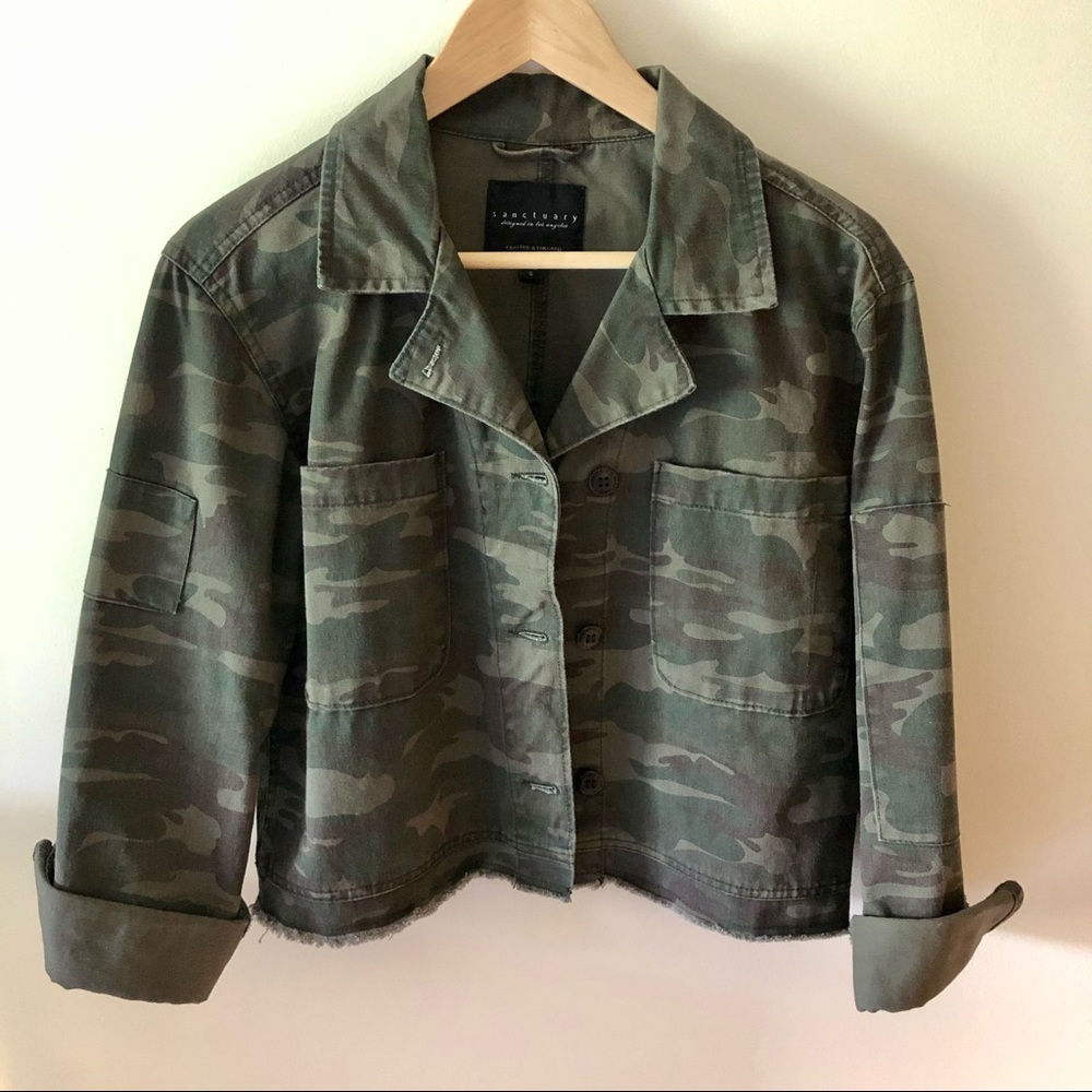 Sanctuary camo crop jacket button up raw hem